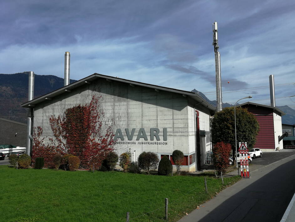 avari.jpg avari.jpg