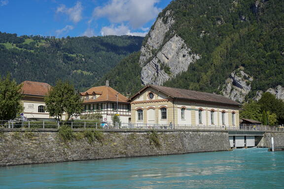 20220908_ewz-10.jpg Wasserkraftwerk am Schifffahrtskanal, InterlakenInfos