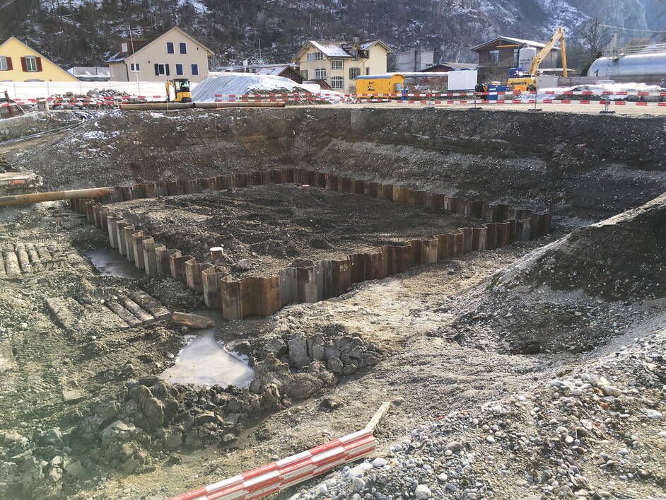 Spundwände 2. Baugrube Spundwände 2. Baugrube